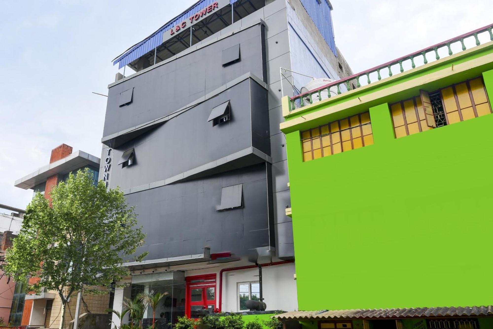 Super Town House Hi5 Aditya International Bhuvanesvar Kültér fotó